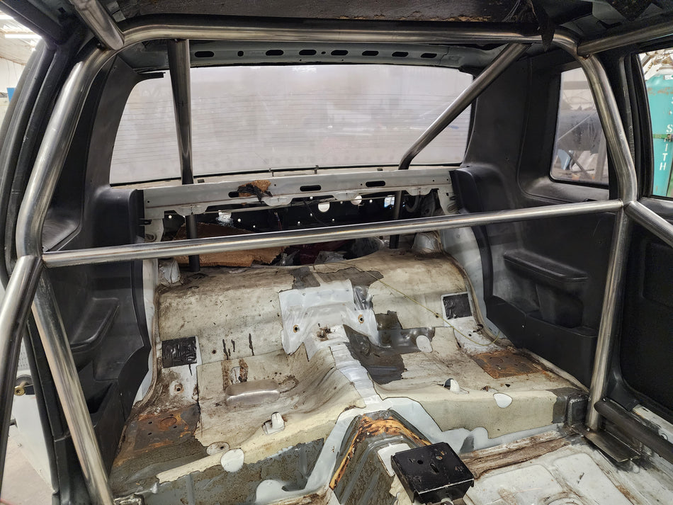79-93 Mustang Chromoly Roll Cage - 8.50 Legal